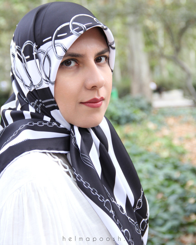 روسری ابریشم توییل نگیندار طرح زبرا رنگ سفید ، مشکی