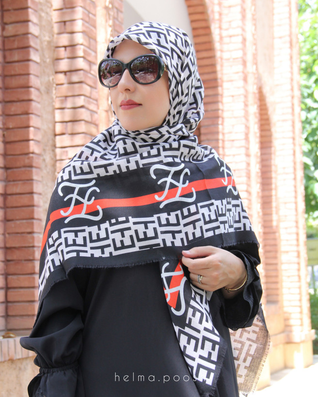 روسری سیا اسکارف طرح فندی